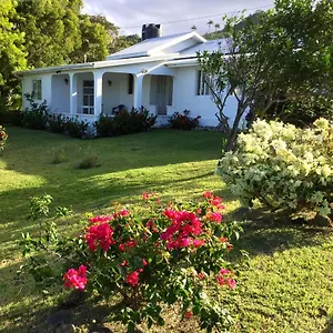 https://romantic-cottage.comcaribbean.com